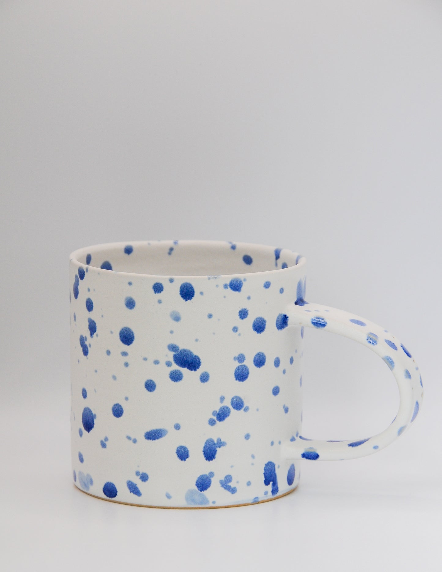KONFETTI Tasse hoch/blau